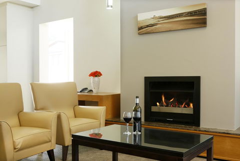 Grand Mercure The Vintage - Lightning Ridge Tourism 1