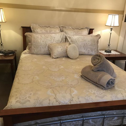 Guest House On Hyde - Lightning Ridge Tourism 3