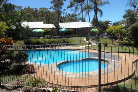 Gumnut Glen Cabins - Lightning Ridge Tourism 1