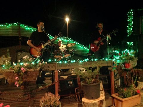 Gundaroo Colonial Inn - Lightning Ridge Tourism 1