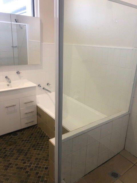 Gunyah Hotel - Lightning Ridge Tourism 3