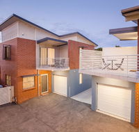 Hamilton on Everton - Lightning Ridge Tourism