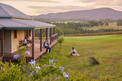 Hanging Tree Wines - Lightning Ridge Tourism 2
