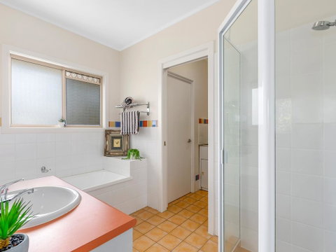 Hastings Cove Apartments - Tweed Coast Holidays - Lightning Ridge Tourism 3