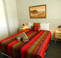 Hatton Vale Motel - Lightning Ridge Tourism