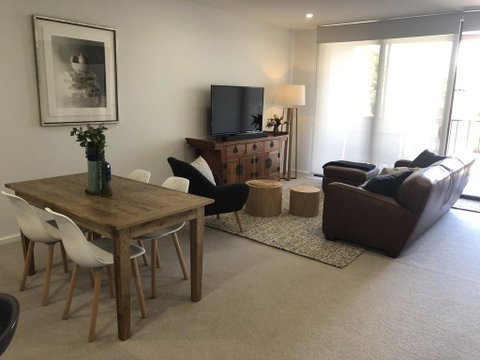 Herald Executive Apartments - Lightning Ridge Tourism 2