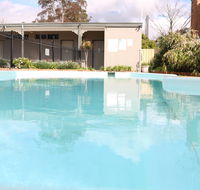 Hermitage Motel - Lightning Ridge Tourism