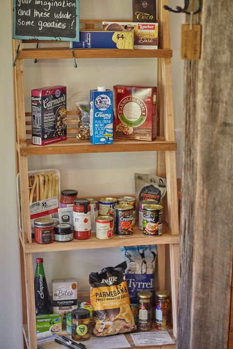 Herons Rise Vineyard Accommodation - Lightning Ridge Tourism 3