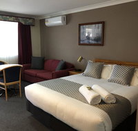 Highlands Motor Inn - Lightning Ridge Tourism