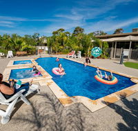 Highway 1 Caravan and Tourist Park - Lightning Ridge Tourism