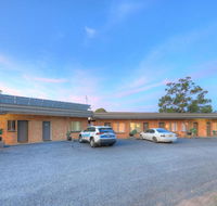 Hilldrop Motor Inn - Lightning Ridge Tourism