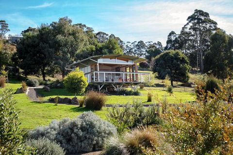 Hobart Hideaway Pods - Lightning Ridge Tourism 2
