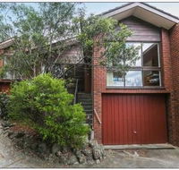 Holiday Home in the Heart of Anglesea - Lightning Ridge Tourism