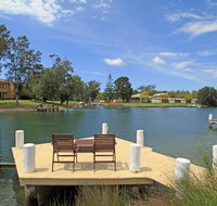 Holiday on the Water - Lightning Ridge Tourism