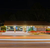 Homestead Motor Inn  Apartments - Lightning Ridge Tourism
