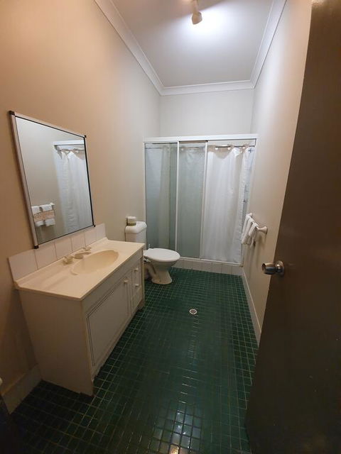 Hotel Allen - Lightning Ridge Tourism 3