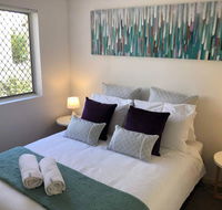 Island Central - Close to everything Free WiFi  Netflix - Lightning Ridge Tourism