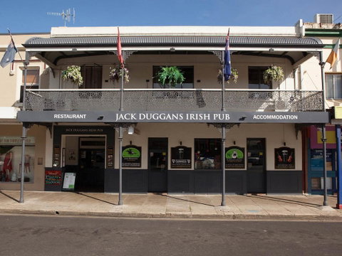 Jack Duggans Irish Pub - Lightning Ridge Tourism 0
