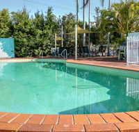 Jade Waters Hervey Bay - Lightning Ridge Tourism