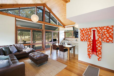 Japanese Tea House - Lightning Ridge Tourism 0