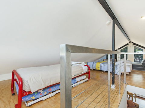 JOHANSSON'S PERCH COTTAGE - Lightning Ridge Tourism 1