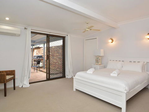 Just Listed Blaxlands Homestead - The Very Best Location In The Valley, Walk To Everything - Lightning Ridge Tourism 1