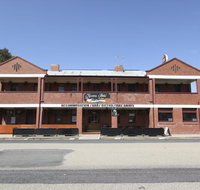 Kaneira Hotel - Lightning Ridge Tourism