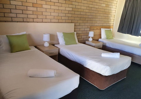 Kaputar Motel - Lightning Ridge Tourism 1