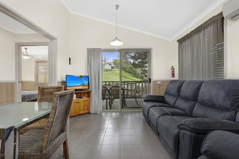Kendalls Beach Holiday Park - Lightning Ridge Tourism 1