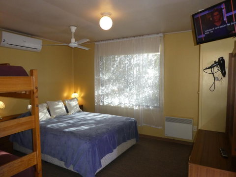 Kiewa View - Lightning Ridge Tourism 3
