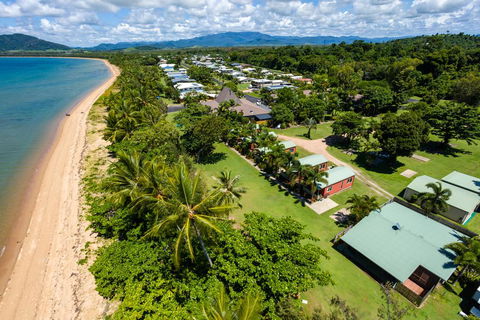 King Reef Beach House - Lightning Ridge Tourism 0