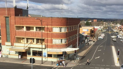 Knickerbocker Hotel - Lightning Ridge Tourism 1
