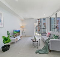 KOZYGURU MASCOT WALK TO STATION MODERN DESIGNER 2 BED APT FREE PARKING NMA260-312 - Lightning Ridge Tourism