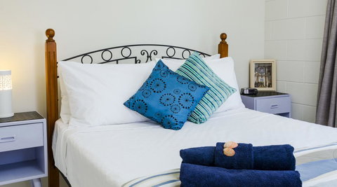 Kurrimine Fishing Haven - Lightning Ridge Tourism 1