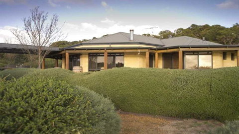 La Collina - Lightning Ridge Tourism 0