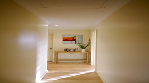 La Collina - Lightning Ridge Tourism 2