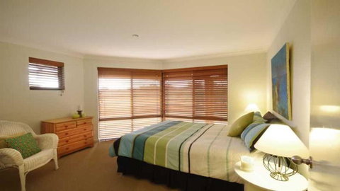 La Collina - Lightning Ridge Tourism 1