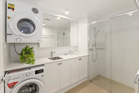 La Mer Apartments - Lightning Ridge Tourism 3