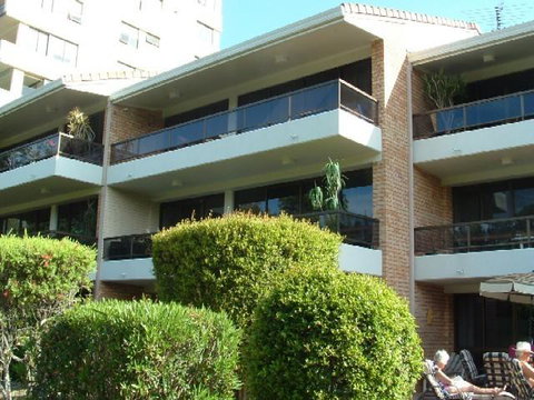 La Mer Apartments - Lightning Ridge Tourism 0