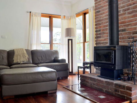 La Sila Homestead On Marrowbone - Cutest Cottage In The Hunter With Killer Views - Lightning Ridge Tourism 2