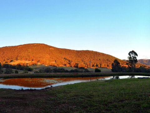 La Sila Homestead On Marrowbone - Cutest Cottage In The Hunter With Killer Views - Lightning Ridge Tourism 1