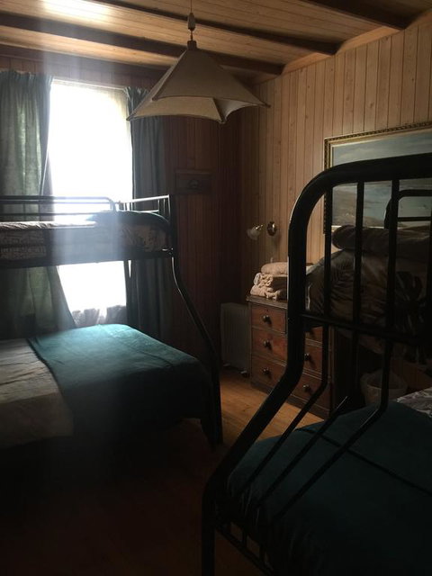 Lake Leake Inn - Lightning Ridge Tourism 3