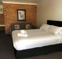 Lake Macquarie Motor Inn - Lightning Ridge Tourism