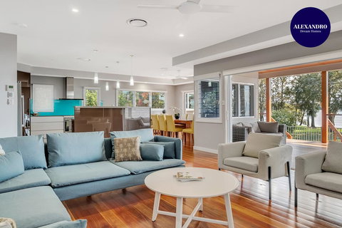 LAKEFRONT And SUNSET HAVEN - Lightning Ridge Tourism 0