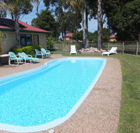 Lakes Entrance Country Cottages - Lightning Ridge Tourism