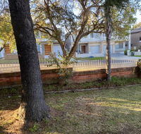 Lakes mates - Lightning Ridge Tourism