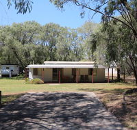 Lazy Days Caravan Park - Lightning Ridge Tourism