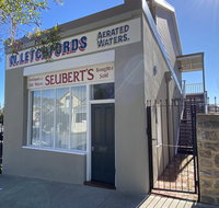 Le Cherche-Midi Bed  Breakfast - Lightning Ridge Tourism
