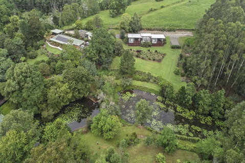 Lilypad Luxury Cabins - Lightning Ridge Tourism 3