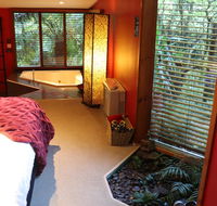 Linden Gardens Rainforest Retreat - Lightning Ridge Tourism